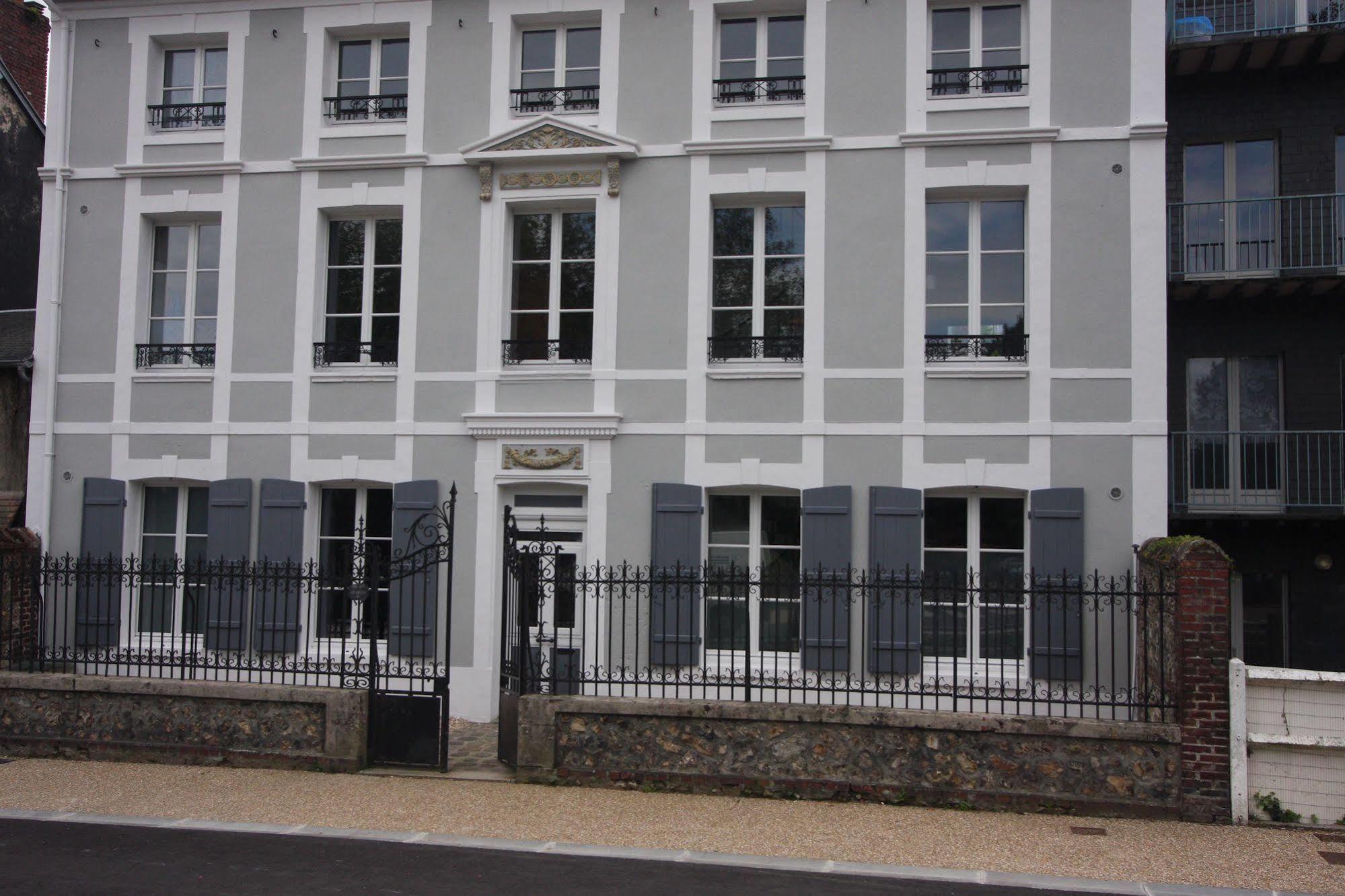 Appartements Du Clos Vorin Honfleur Exterior photo